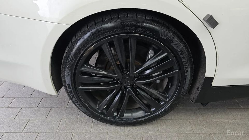 Infiniti Q50