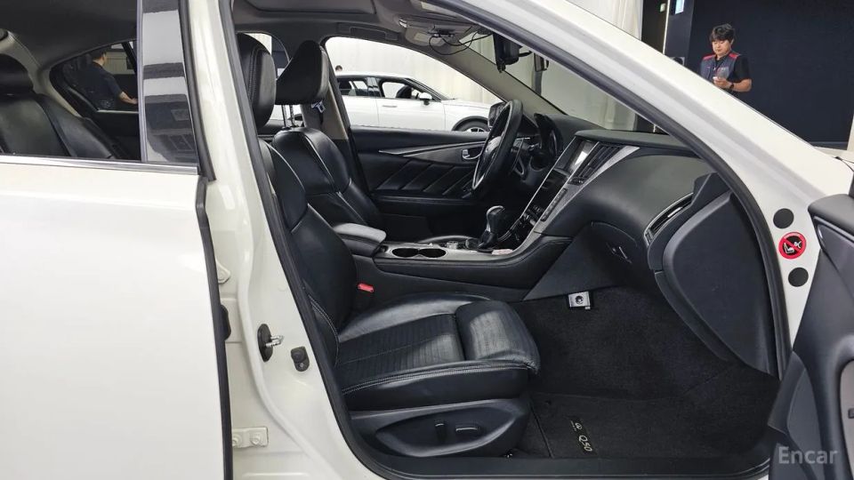 Infiniti Q50