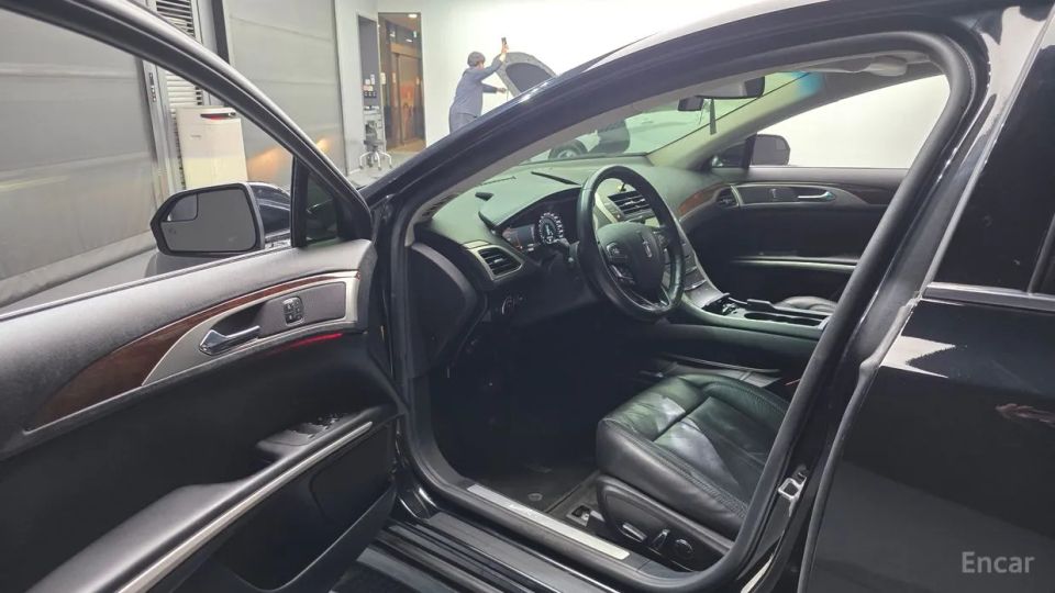 Lincoln MKZ