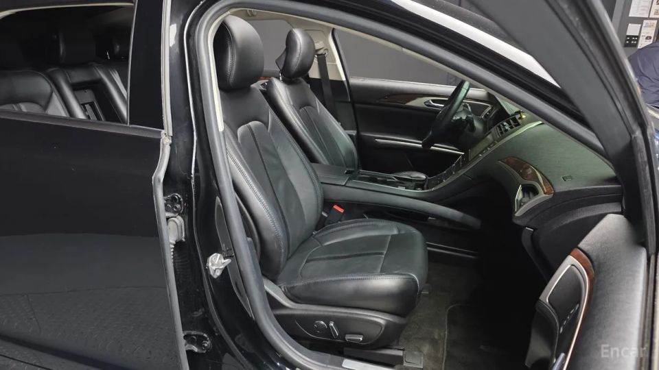 Lincoln MKZ