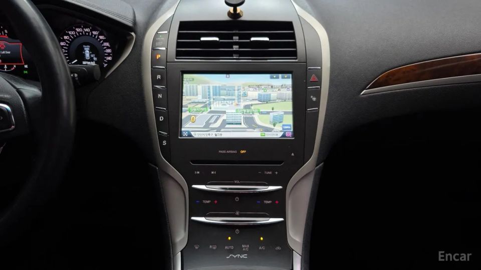 Lincoln MKZ