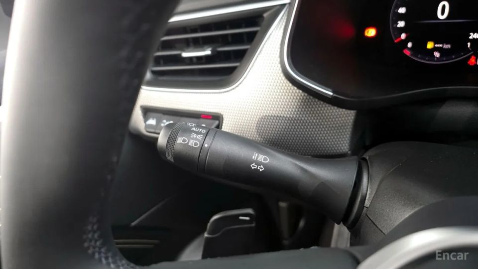 Renault-KoreaSamsung Arkana