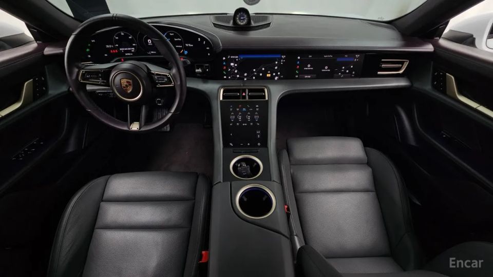 Porsche Taycan