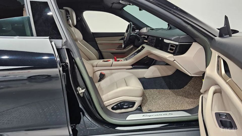 Porsche Taycan