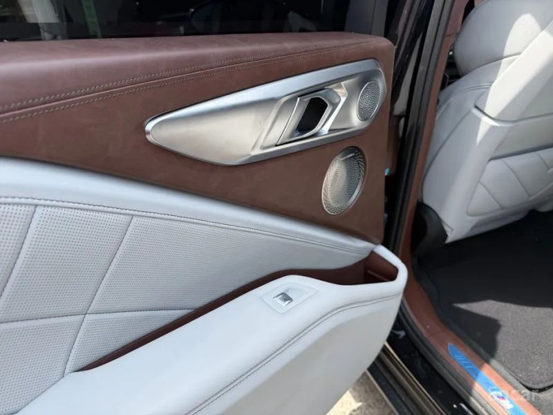 BMW XM