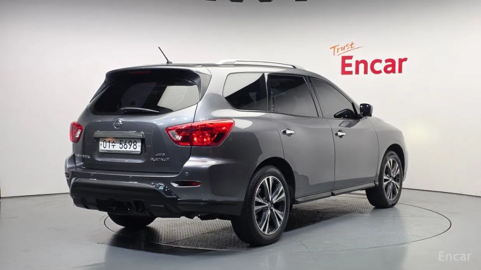 Nissan pathfinder