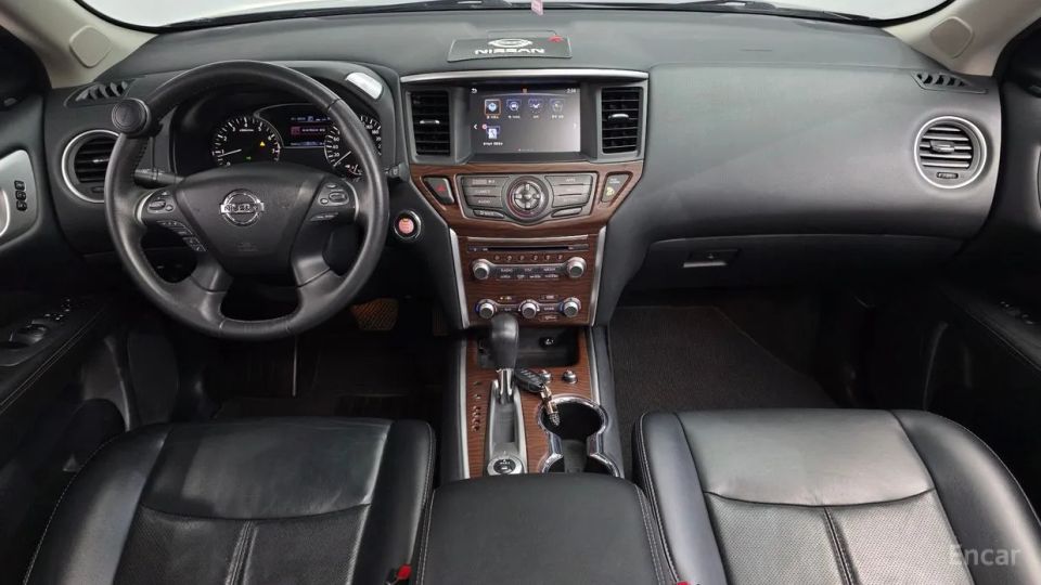 Nissan pathfinder