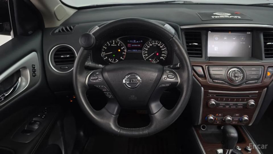 Nissan pathfinder
