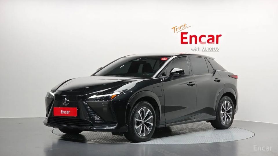 Lexus RZ
