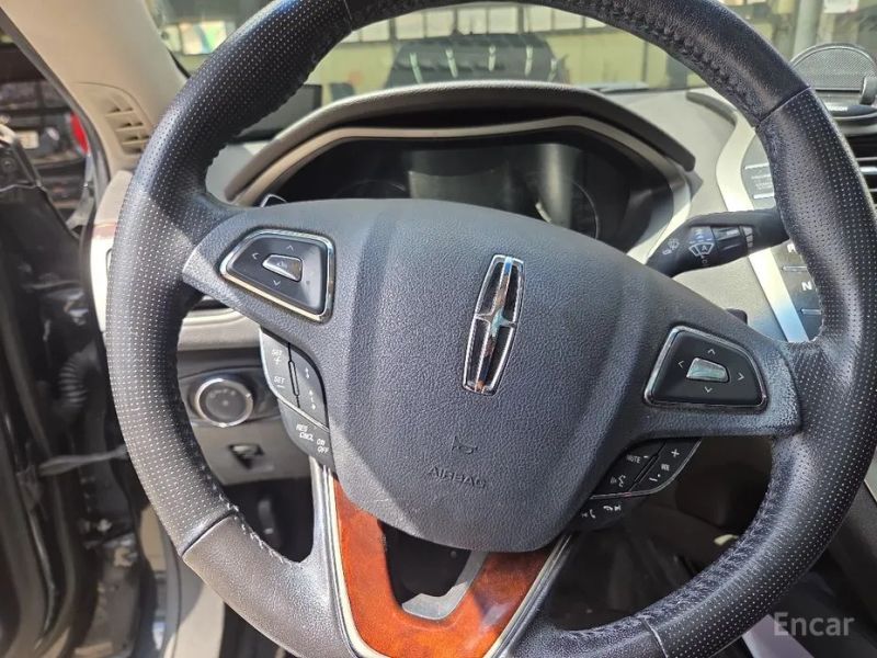 Lincoln MKZ