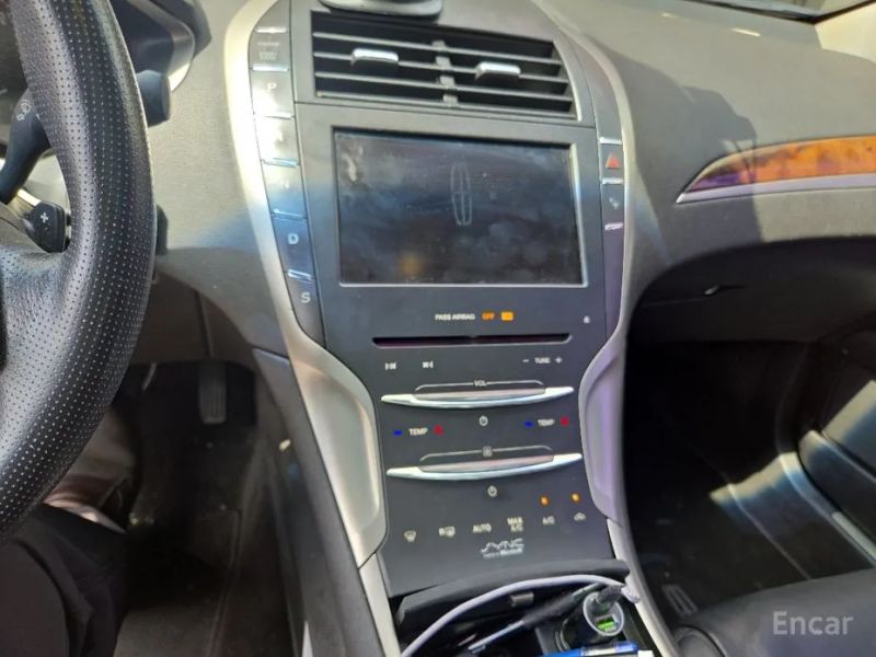 Lincoln MKZ