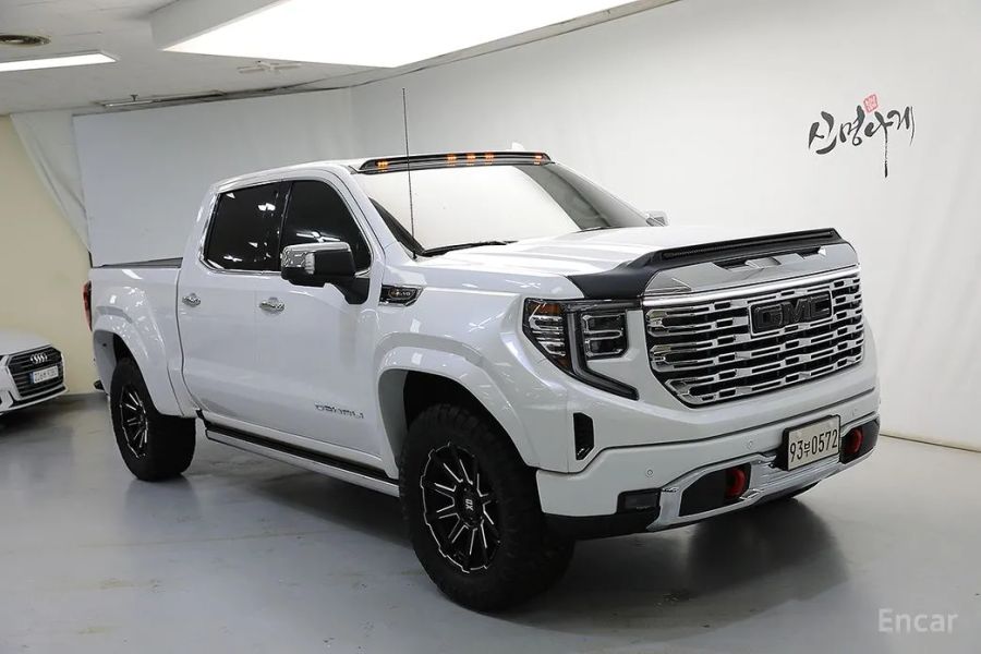 GMC Sierra