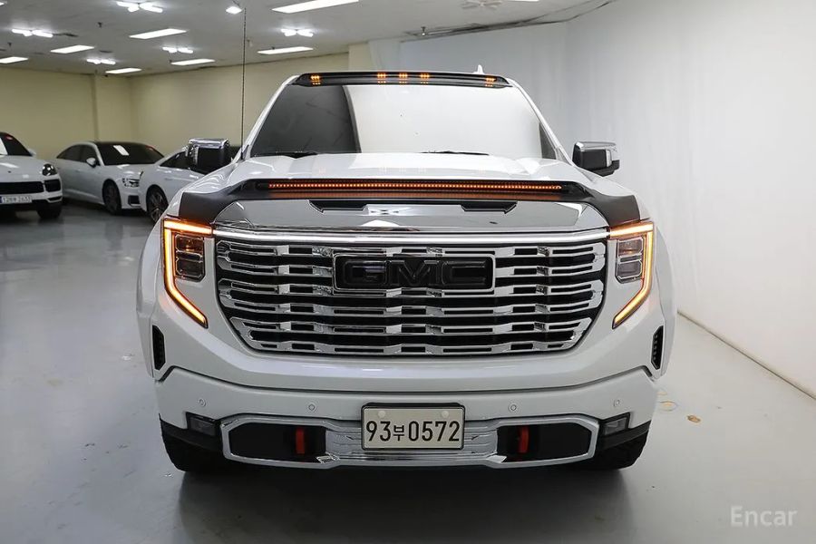 GMC Sierra