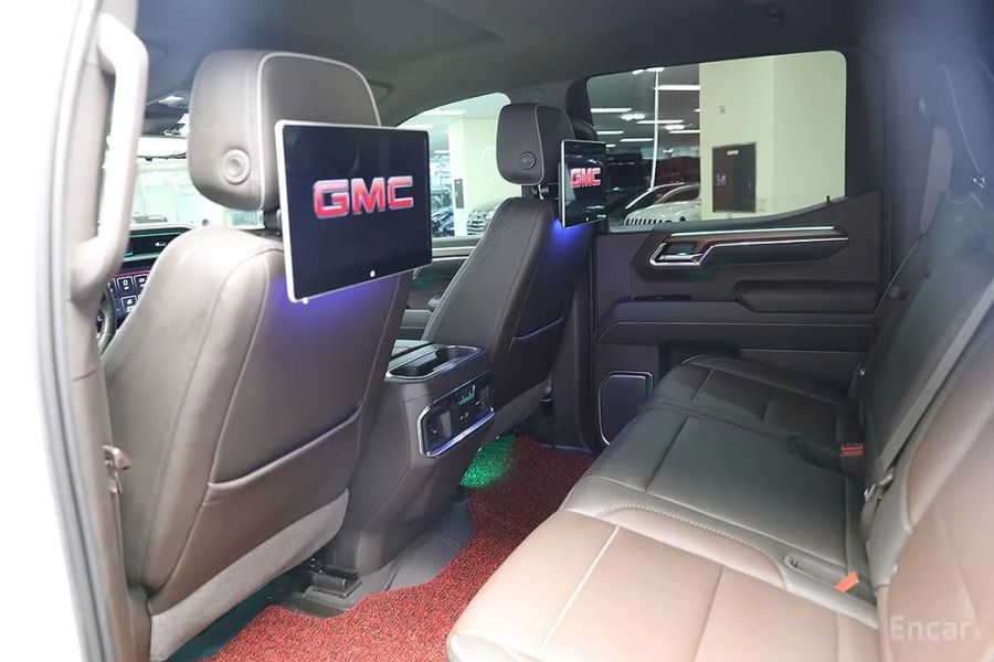GMC Sierra