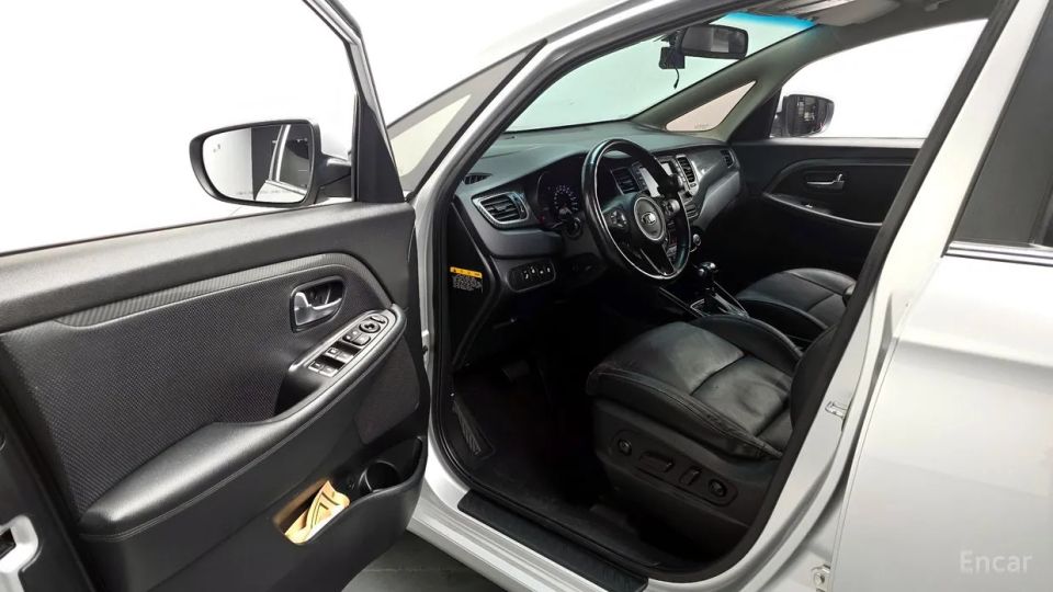 Kia Carens