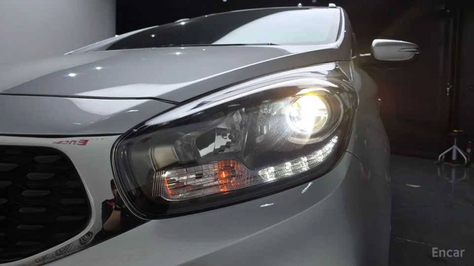 Kia Carens