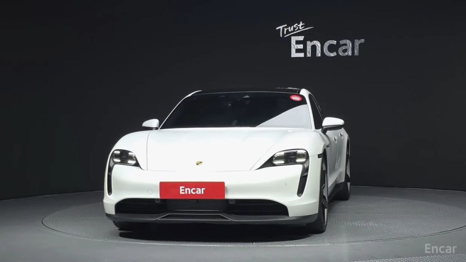 Porsche Taycan