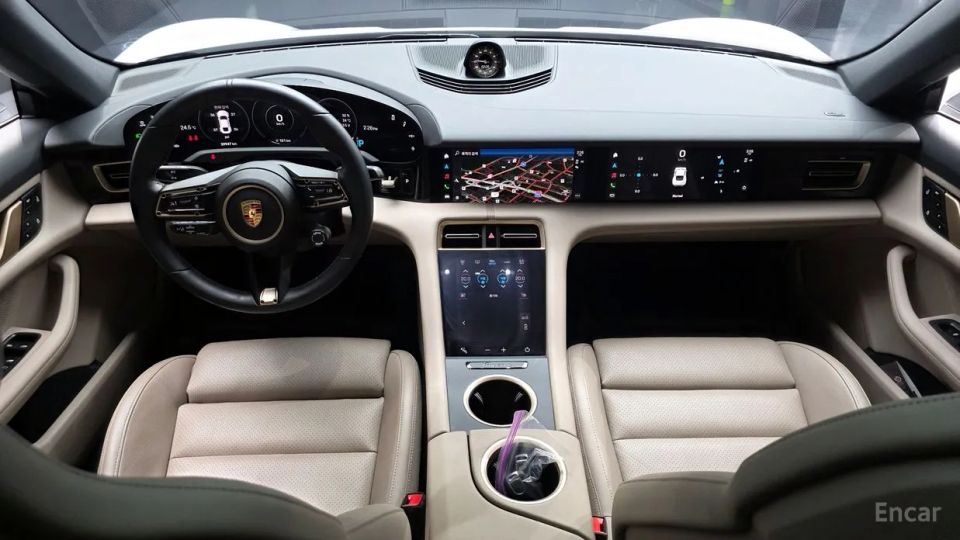 Porsche Taycan