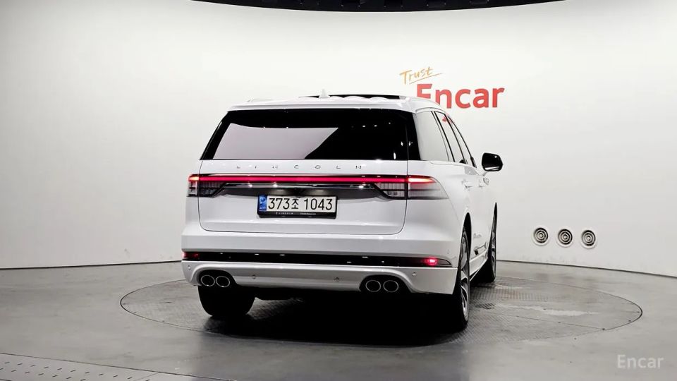 Lincoln Aviator