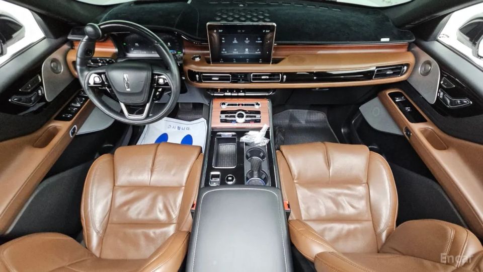 Lincoln Aviator