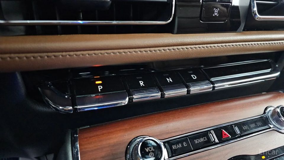 Lincoln Aviator