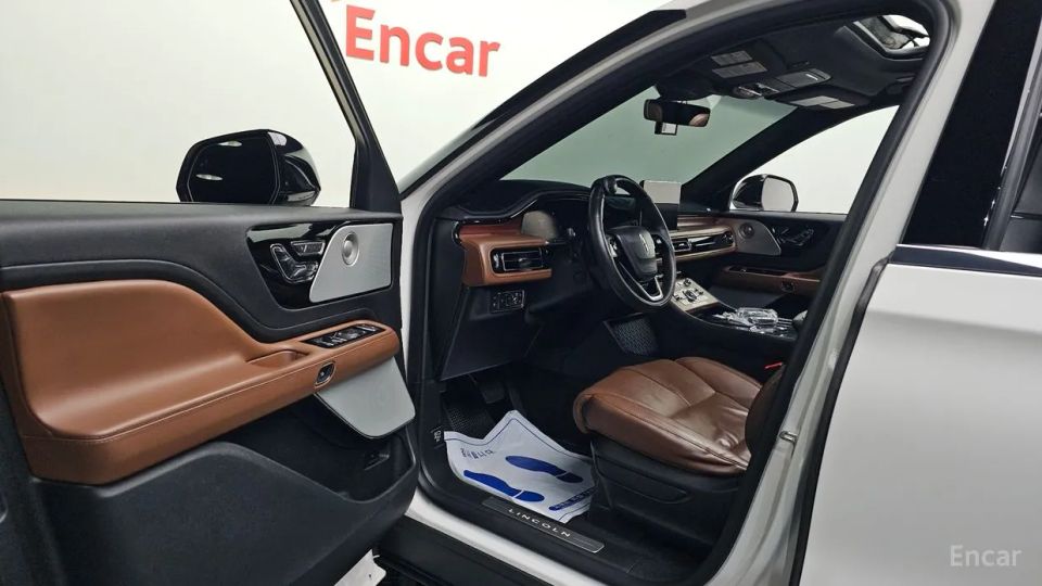 Lincoln Aviator