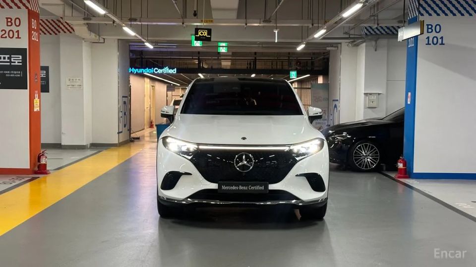 Mercedes-Benz EQS