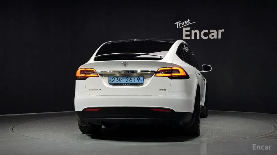 Tesla model-x