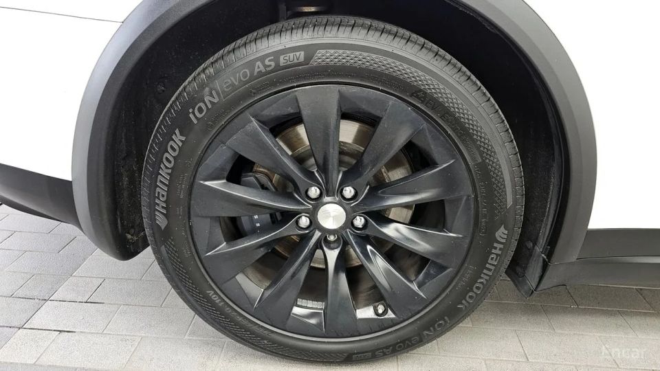 Tesla model-x
