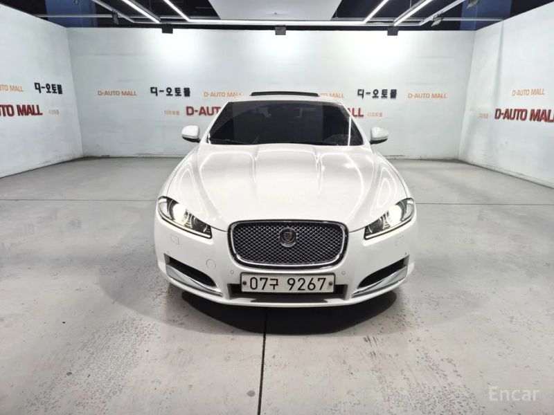 Jaguar xf