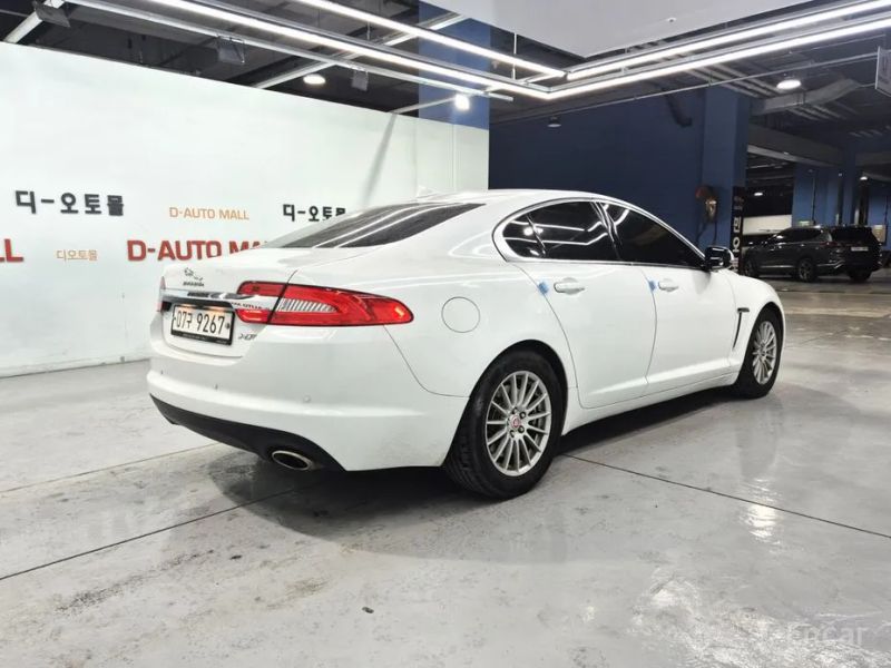 Jaguar xf