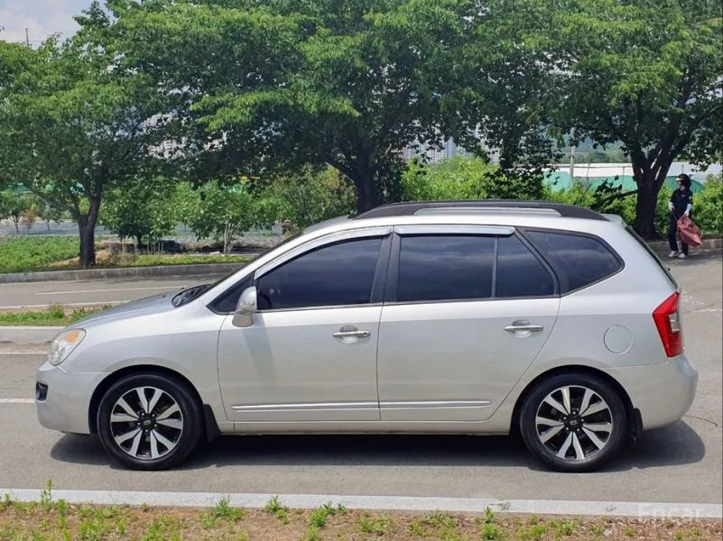Kia Carens