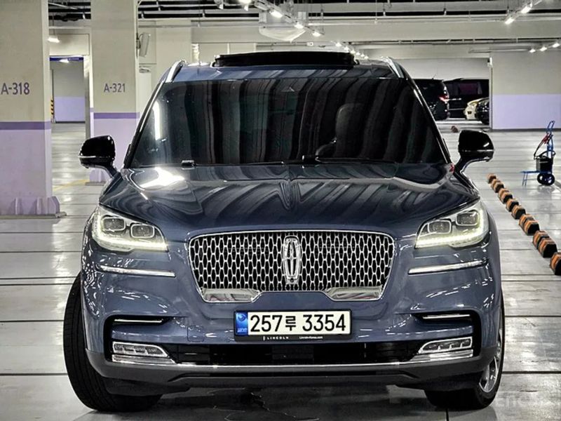Lincoln Aviator