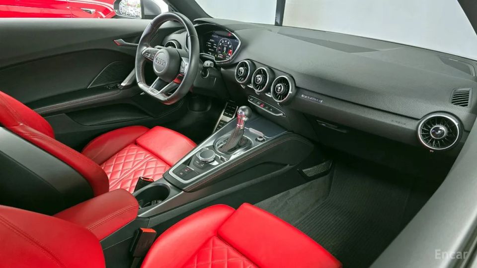 Audi TTS