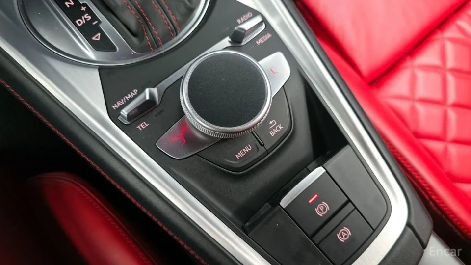 Audi TTS