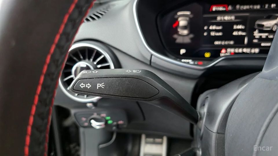 Audi TTS