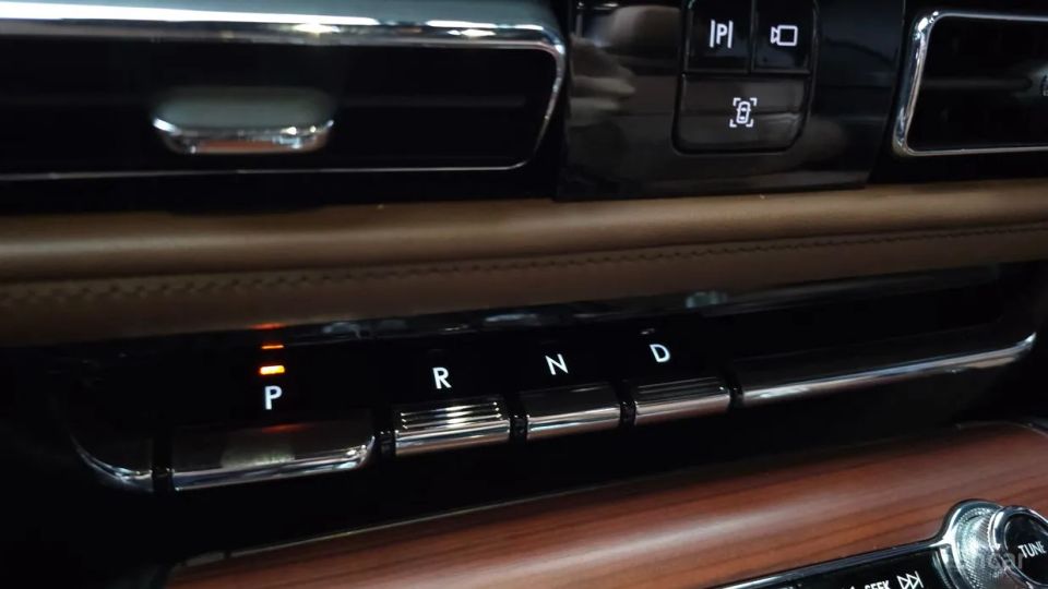 Lincoln Aviator