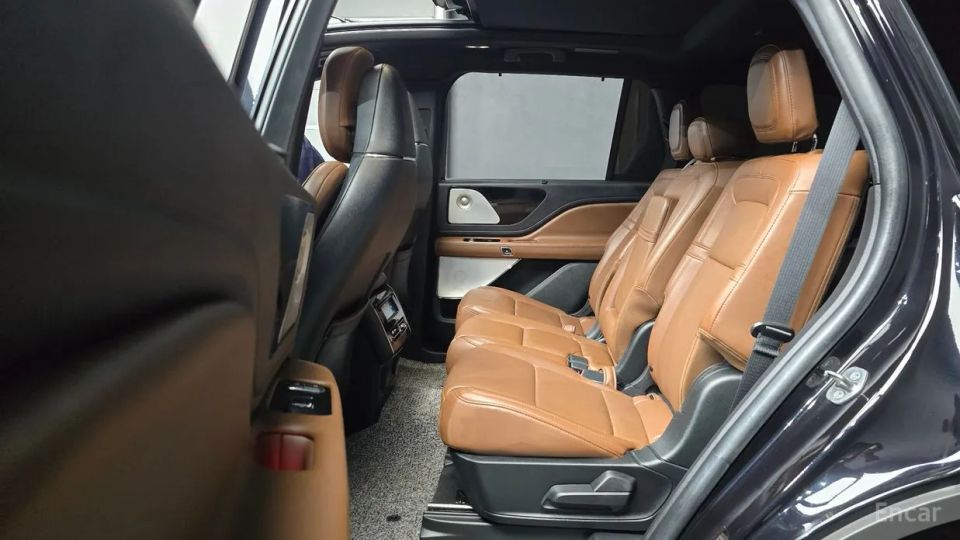Lincoln Aviator