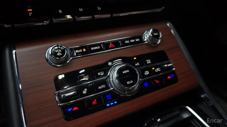 Lincoln Aviator