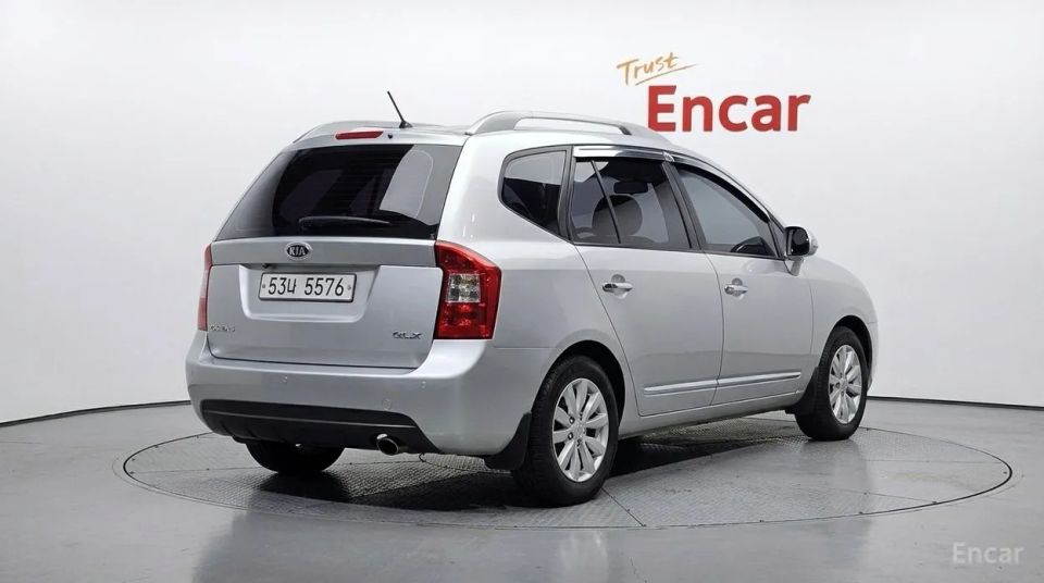 Kia Carens