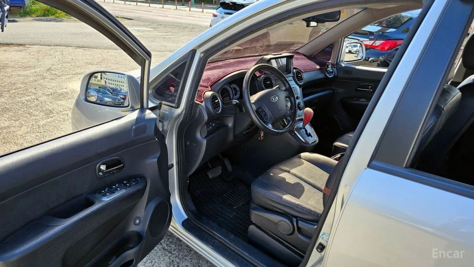 Kia Carens