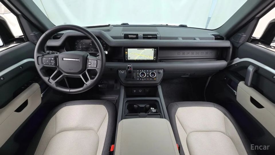 Land Rover Defender