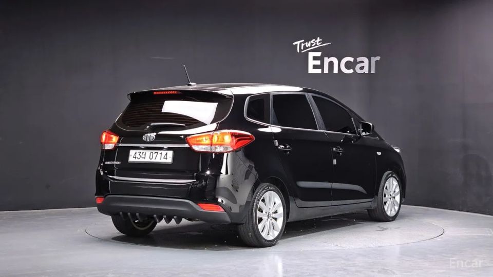 Kia Carens