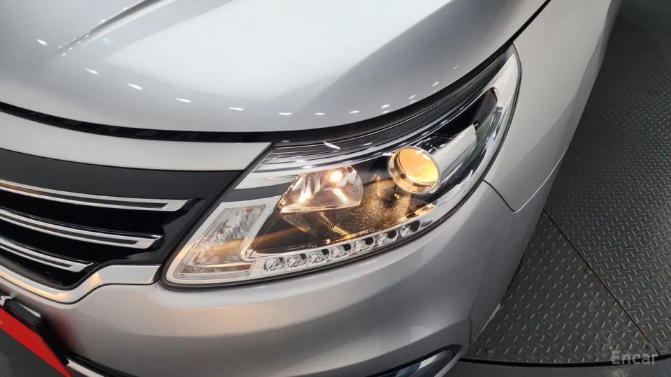 Renault-KoreaSamsung SM5
