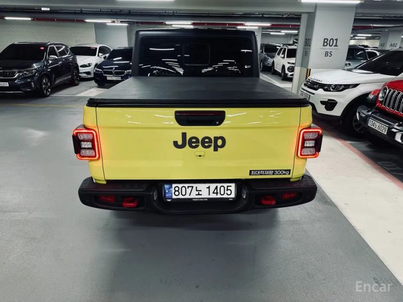 Jeep gladiator