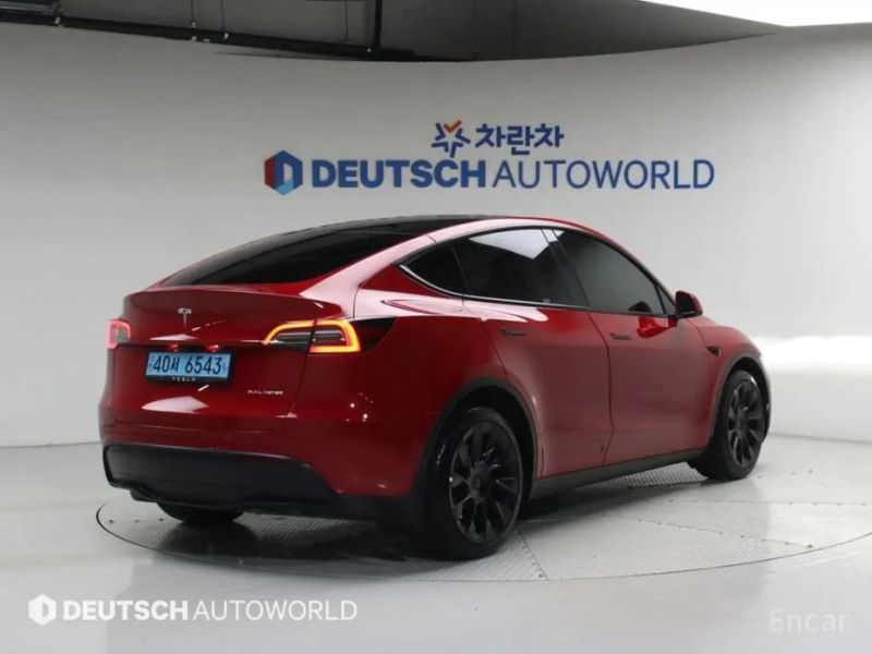 Tesla model-y