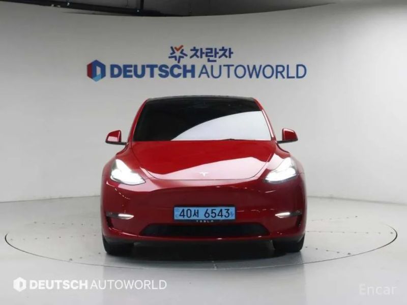 Tesla model-y