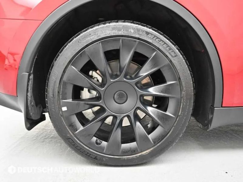 Tesla model-y