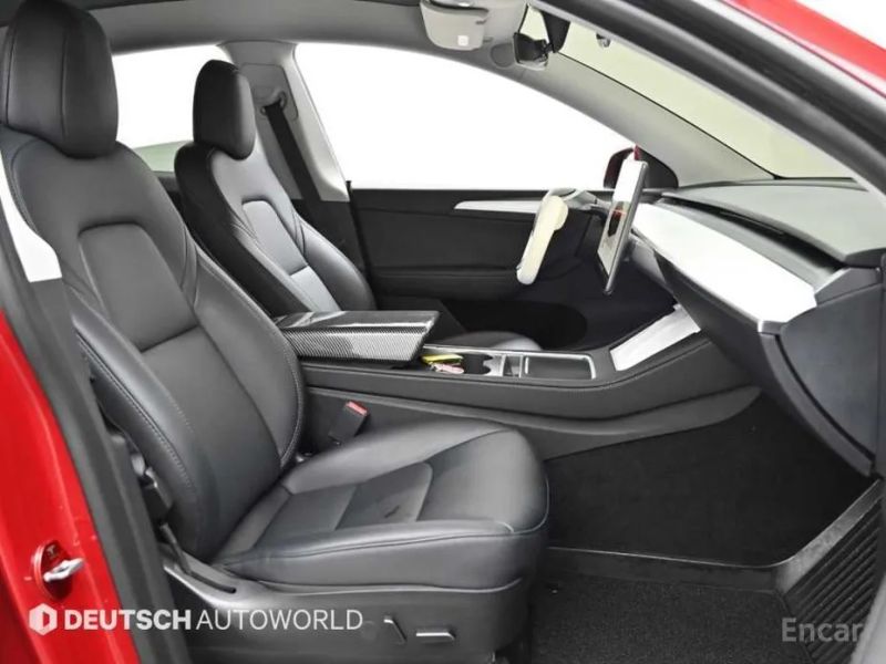 Tesla model-y