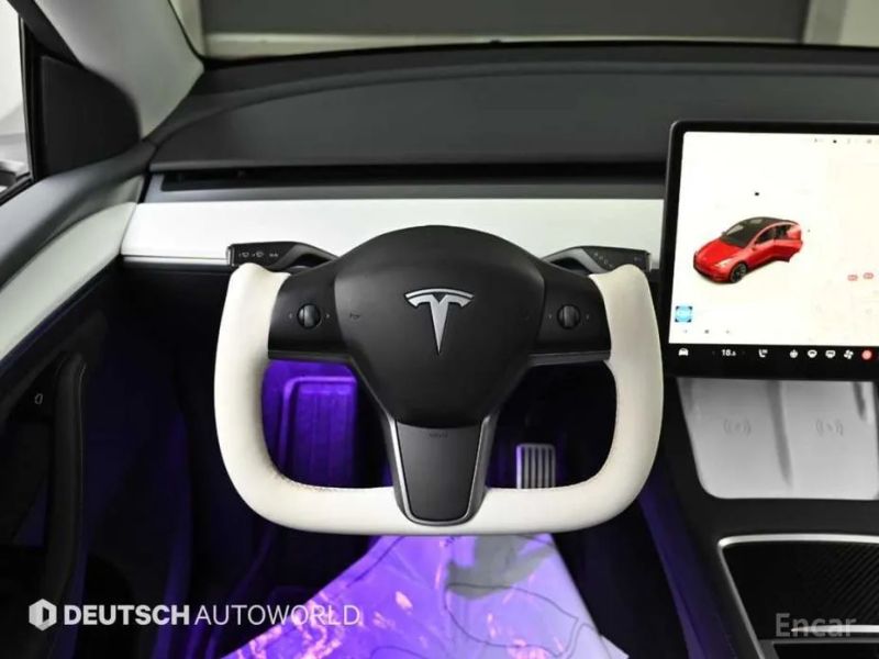 Tesla model-y